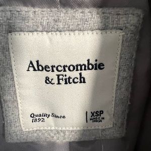 Abercrombie coats women’s XSMALL P